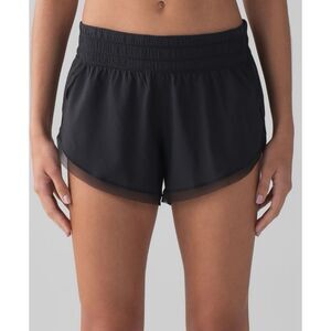 LULULEMON Women’s Black Anew 4” Short Size 6